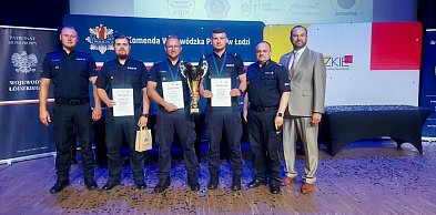 Policjanci z Uniejowa najlepsi. Dzielnicowy z Poddębic z wyróżnieniem
