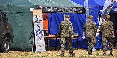 Ruszyła akcja ,,Wakacje z wojskiem''. Czekają pieniądze, zakwaterowanie