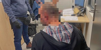 Pościg w gminie Uniejów. 50-latek z narkotykami-10941