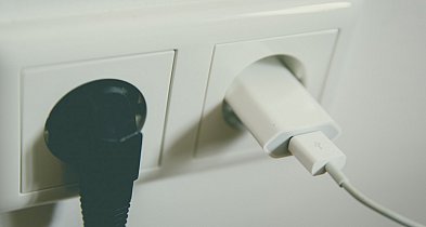 Ceny prądu. Firmy energetyczne nie będą musiały o tym informować-3423