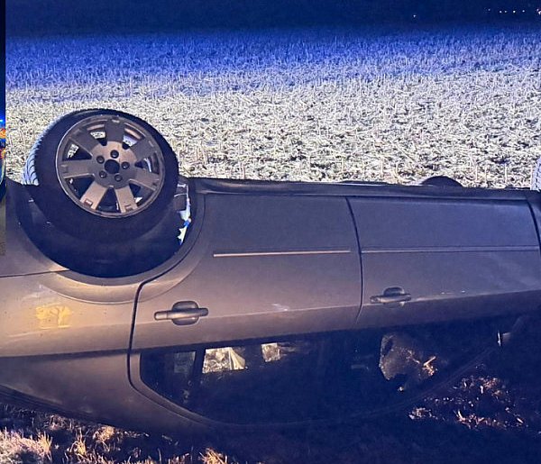 Dachowanie w Woli Przedmiejskiej. Dwie osoby trafiły do szpitala