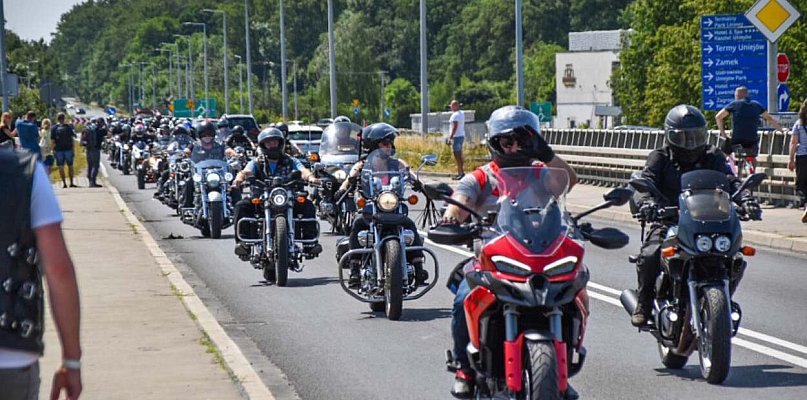 Zlot u Banity 2026. W programie loty widokowe, nagrody i motocyklowe atrakcje
