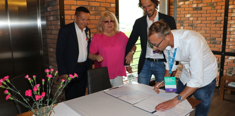 Uniejów podpisał list intencyjny z Telewizją Polsat. Fot. UM w Uniejowie