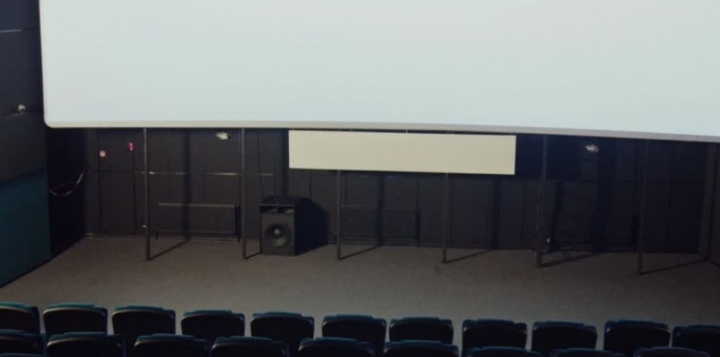 W piątek 4 lutego 2022 roku BNP PARIBAS i Poddębicki Dom Kultury i Sportu zapraszają do Poddębic, gdzie będzie można obejrzeć trzy kinowe hity.