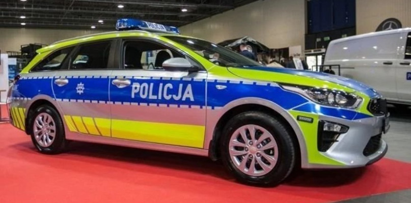 Tak będą wyglądały nowe radiowozy. Policja zmienia sposób oznakowania aut