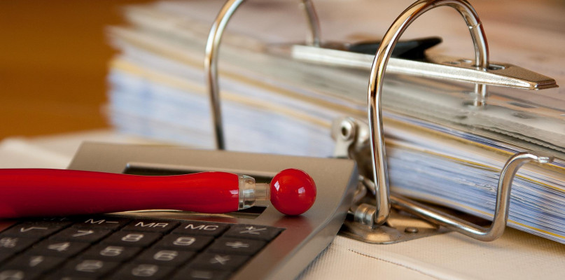 ZUS bije na alarm! Wielu tego nie robi, a powinni. Będą surowe kary?