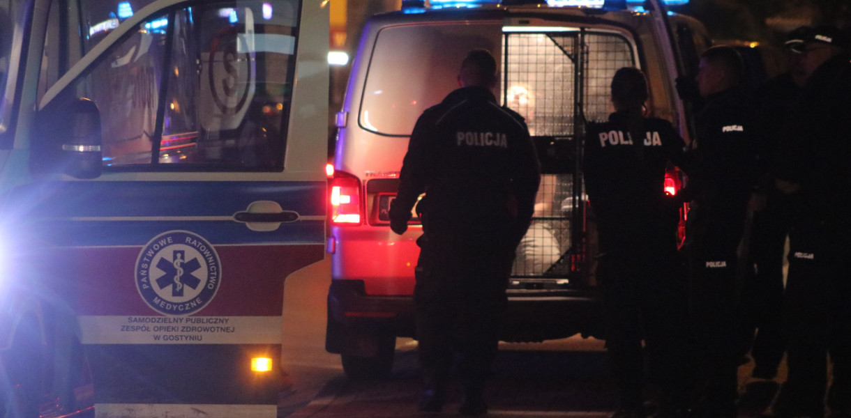 Dramat na 9 piętrze wieżowca! 19-latka i 20-latek popełnili samobójstwo?