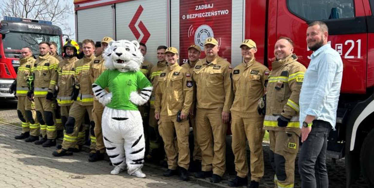 Strażacy ćwiczyli w Zoo Borysew na wypadek pożaru [FOTO]
