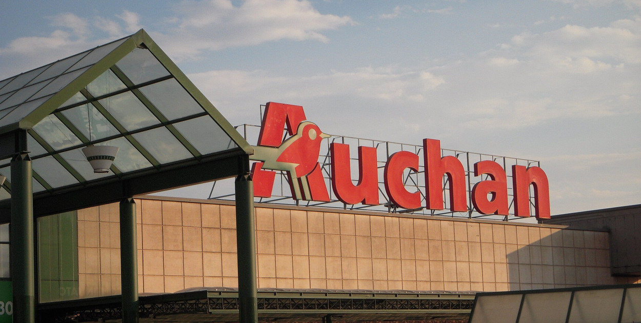 Auchan informuje klientów. Popularna przyprawa nie nadaje się do spożycia