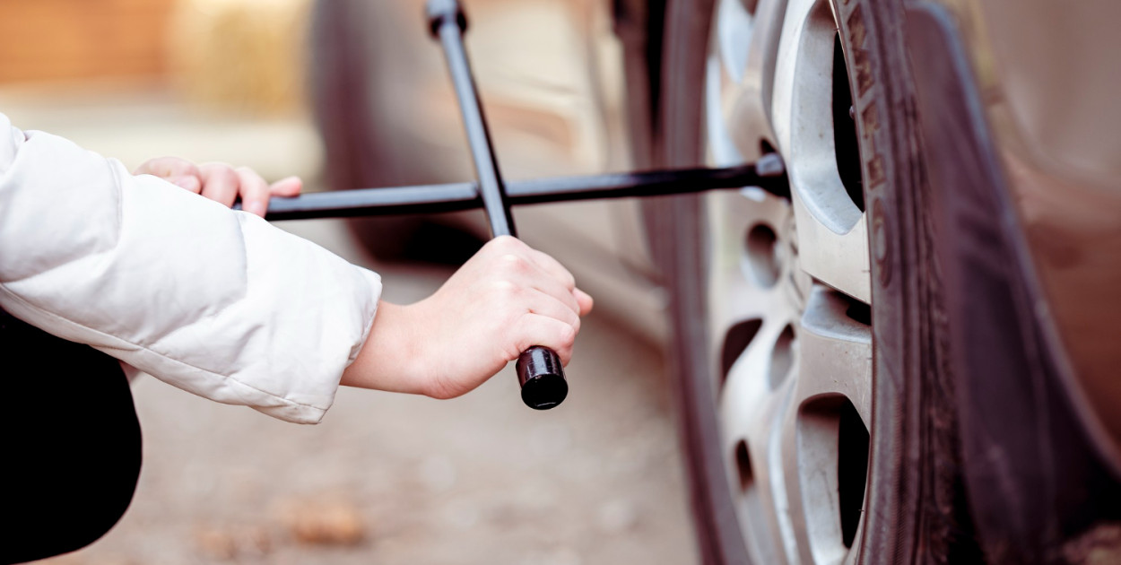 Z pozoru drobiazg, a może skończyć się tragedią. Urząd ostrzega kierowców
