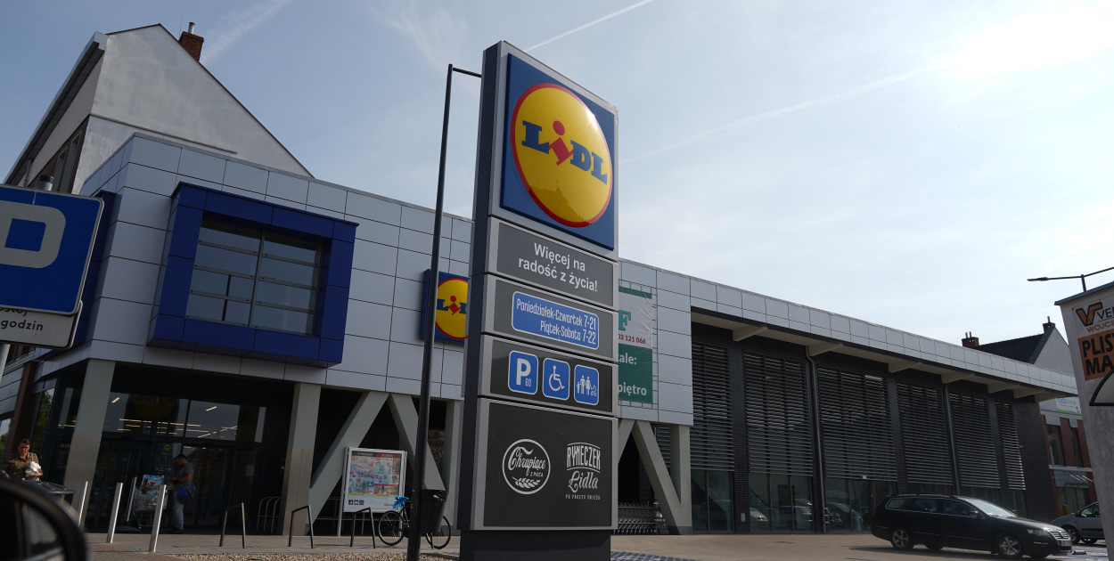 Popularny boczek znika z Lidla. GIS alarmuje o groźnych bakteriach