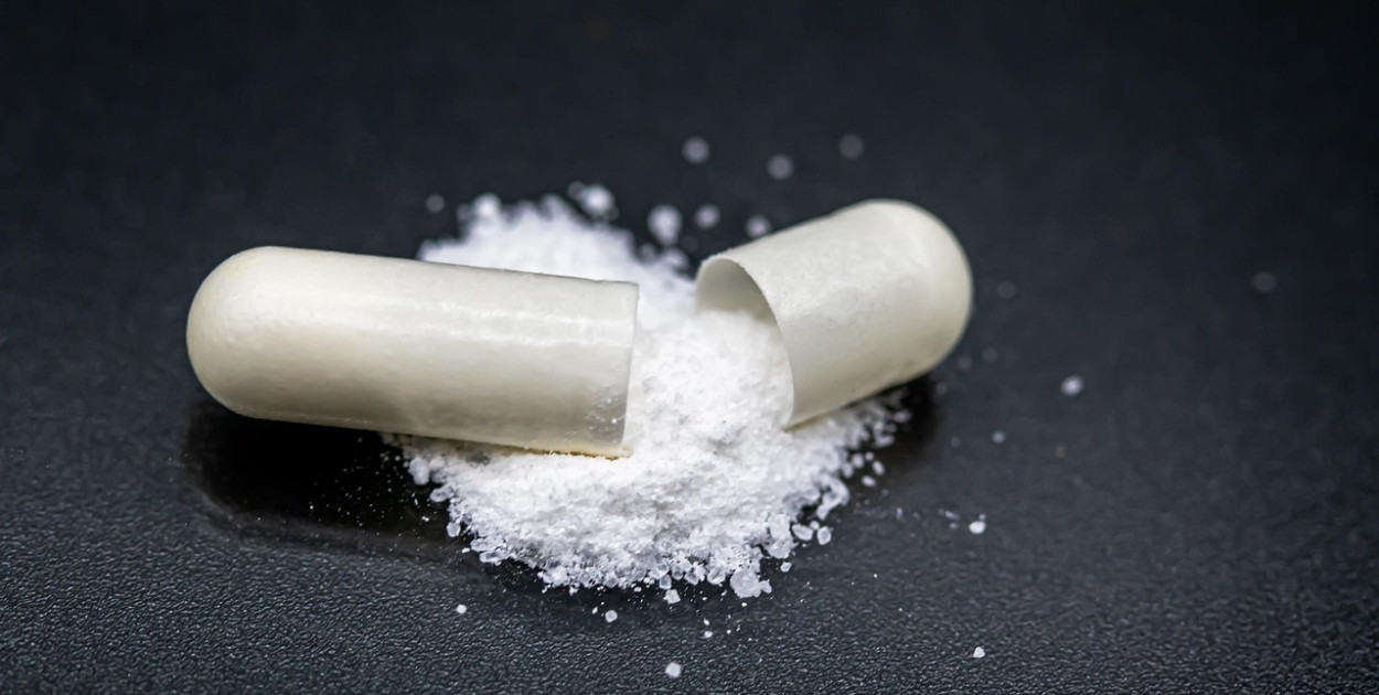 Salmonella w popularnym suplemencie. „GIS ostrzega: nie należy spożywać”