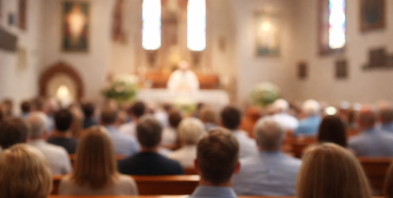 Ilu Polaków naprawdę chodzi do kościoła? Jedna ze statystyk daje do myślenia