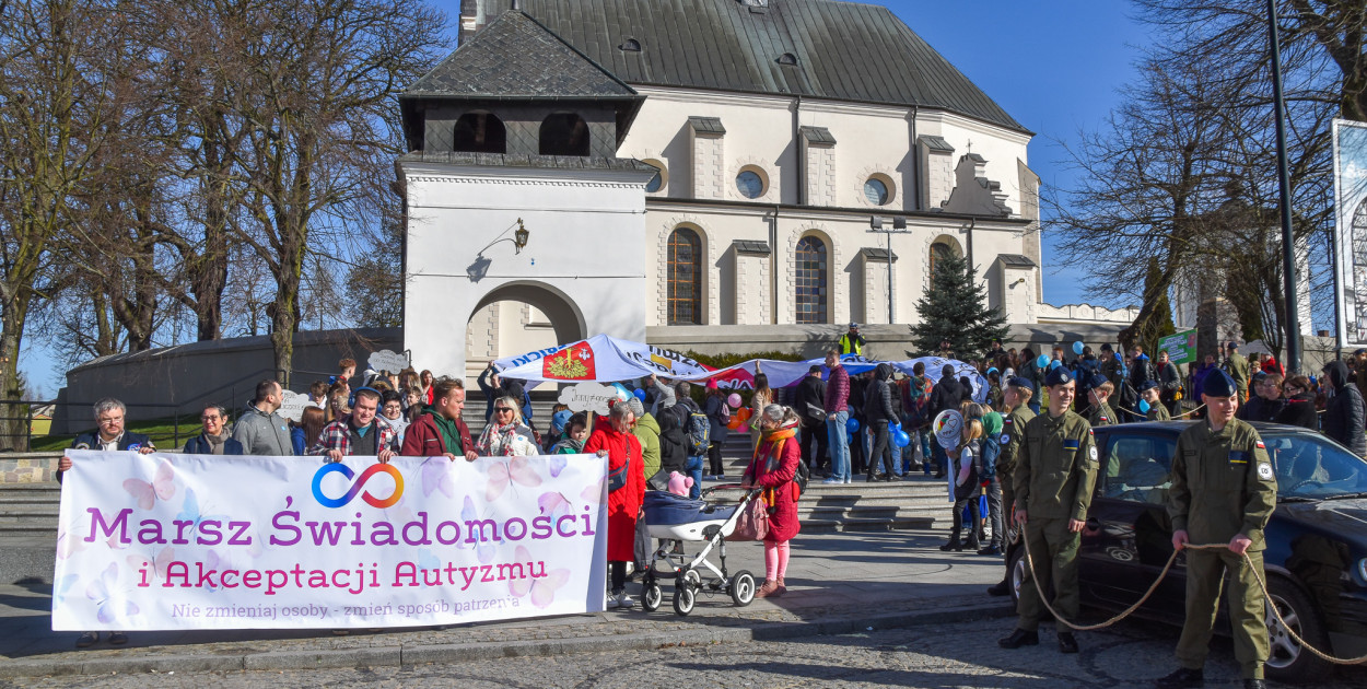 Solidarność w kolorze błękitu. Marsz dla świadomości autyzmu